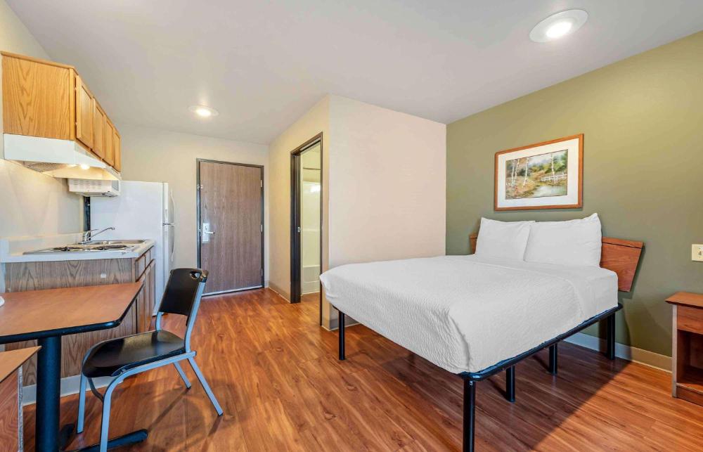 Standard Double Room - Non-Smoking interior